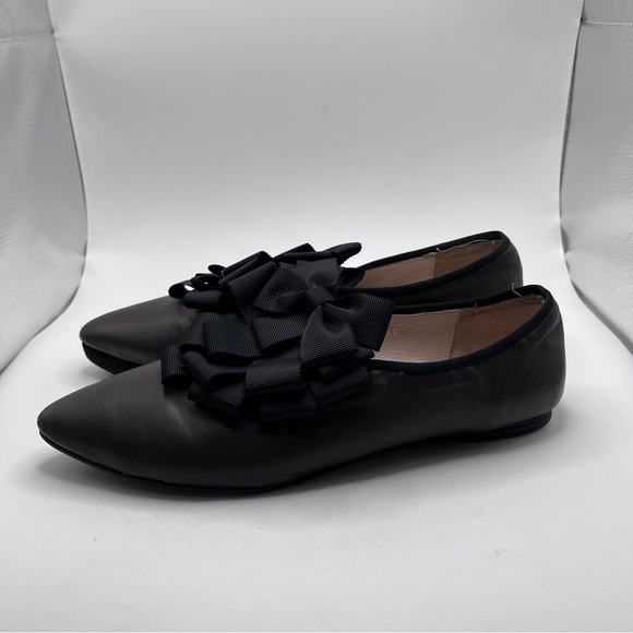 All Black Shoes - All Black flats bows point toe leather women’s size 38.5 US 8 edgy quite luxury